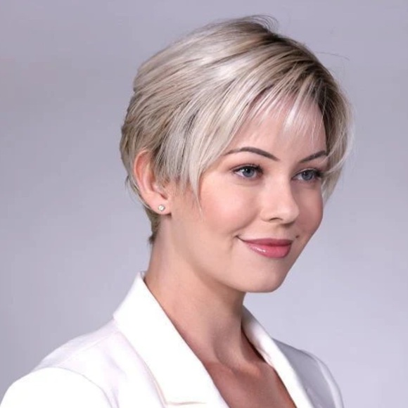 Belle Tress Soho Macadamia Latte R NWT - Picture 2 of 9